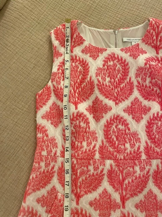 Diane von Furstenberg Pink & Coral Textured Dress - Picture 7 of 10